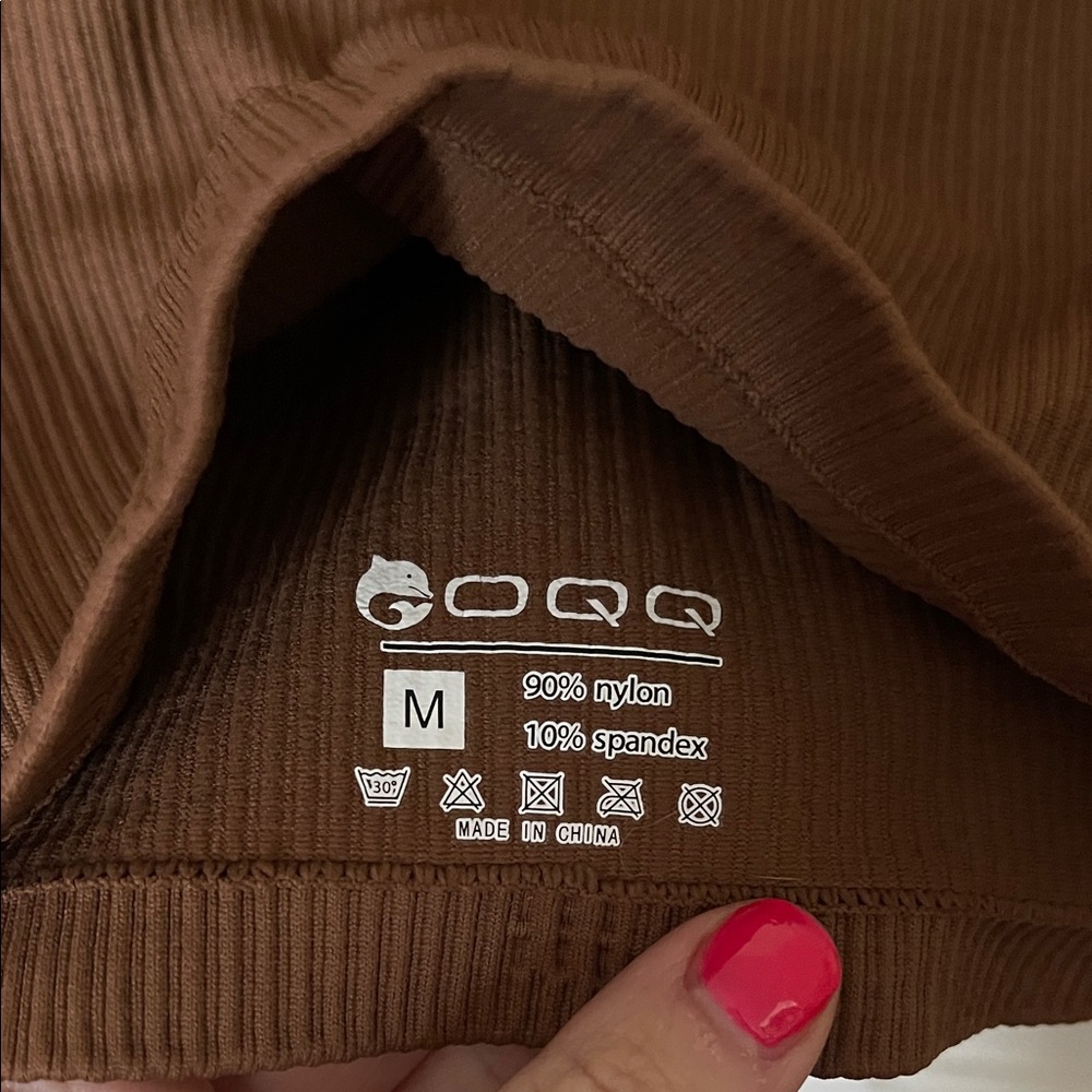 Women's Brown Ribbed Cropped Tank Top - Picture 3 of 3